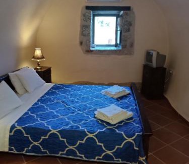 Charouda House | Pirgoi Edem