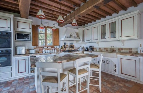 Palaia Villa | Pisa villa rental Sum