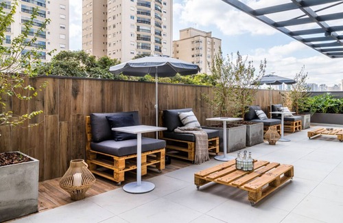Campo Belo Apartment | Piscina- AC- academia - Brazilian Corner
