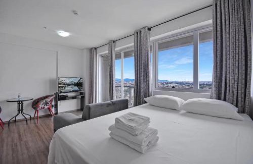 Osasco Apartment | Piscina aquecida Vista Romântica Estacionamento