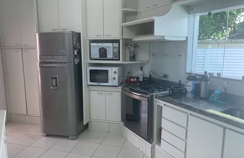 Jardim Acapulco House | Piscina c/Cascata, Churrasqueiras, Sauna, Banco 24hs, Supermercado, Praia