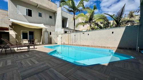 Guaratuba House | Piscina e Wi-Fi -Frente para o Mar triplex