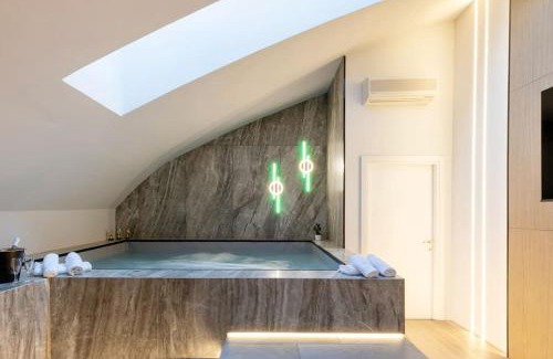 Acquabella Apartment | Piscina Interna Privata e Spa a Milano