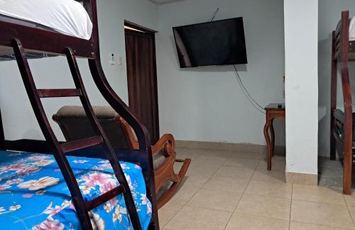 Puerto Lopez House | PiscinaHostal