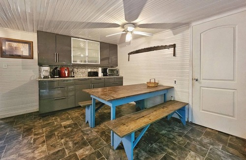 Canton House | Pisgah Creek Retreat- Escape to nature. Secluded- Creekside, Well Equip- WiFi