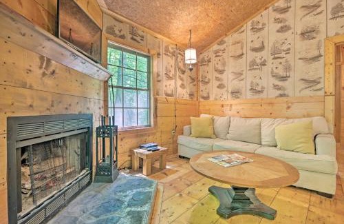 Barnardsville House | Pisgah Forest The Oak Cabin with Deck by Creek