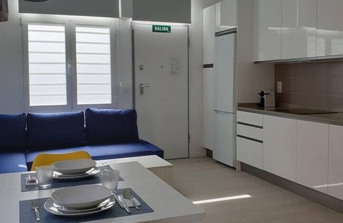 Tetuan Apartment | Piso 2dorm. y garaje junto a Sor Ángela de la Cruz