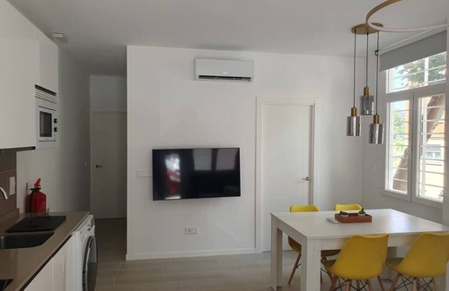 Tetuan Apartment | Piso 2dorm. y garaje junto a Sor Ángela de la Cruz