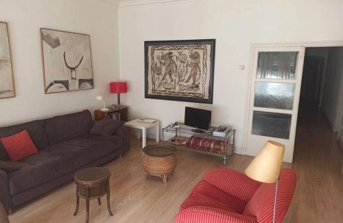 Figueres Apartment | Piso con vistas a la Rambla de Figueres