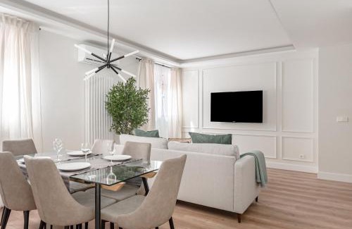 Golden Triangle of Art Apartment | Piso elegante en Atocha 2 hab 2 baños