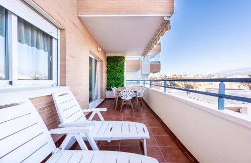 Torre del Mar Apartment | Piso encantador junto al mar, relax, tranquilidad