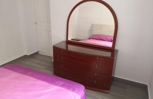 Zaidin Apartment | Piso Estadio los Cármenes
