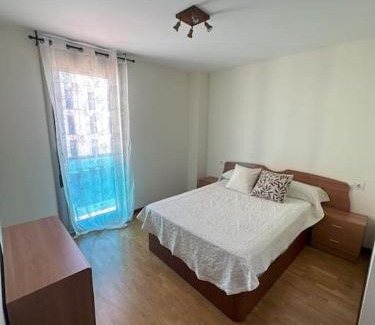 Distrito Oeste Apartment | Piso Gijon con plaza de garaje VUT4589AS
