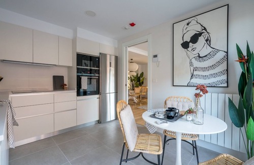 Urduliz Condo | Piso Luminoso y Acogedor Cercano a Playa y Bilbao