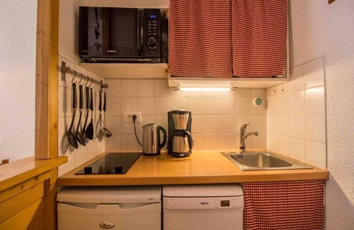 Vallandry Apartment | Piste side location pet friendly ski apartment for 4 Vallandry (Les Arcs)