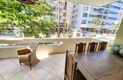 Pitangueiras Apartment | Pitangueiras 3 quartos aconchegante , esquina com a praia e shopping