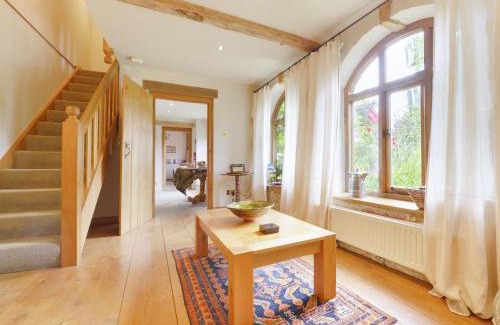 South Petherton House | Pittards Farm Cottage