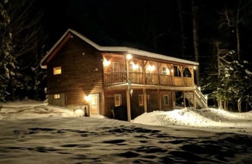 Pittsburg Cabin | Pittsburg, NH Perfect Woodland getaway- DIRECTLY ON THE ATV and Snow TRAILS!