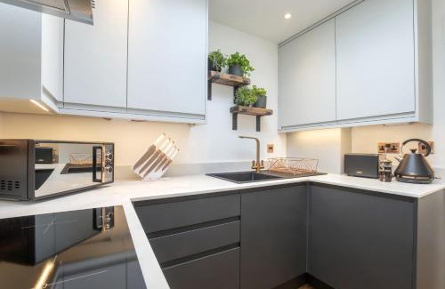 Cheltenham House | Pittville Circus Road
