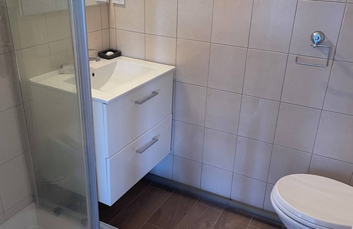 Bagnolet Hotel | Pixi Angelus