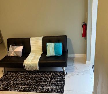 North Miami Beach House | Pk cozy suite