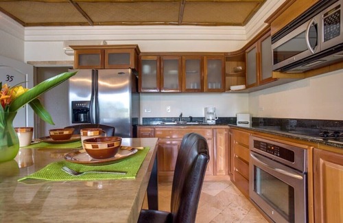 Plantation Villa | Placencia - Master Suite in a exceptional Resort with beach view