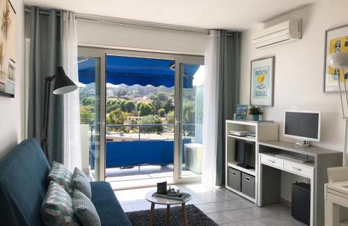 Cros-de-Cagnes Apartment | Plage et hippodrome