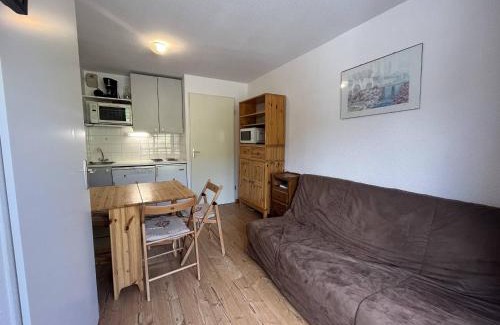 Plagne Soleil Apartment | Plagne Soleil: Appartement 2 pièces avec balcon, accès direct pistes, centre proche commerces - FR-1-351-14