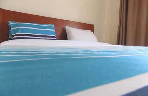 Kumi Hotel | Plain Springs Hotel