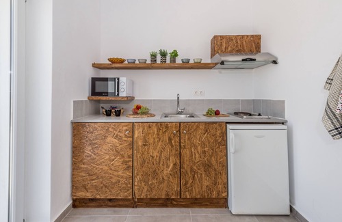 Milos House | Plakes Sea View Suites