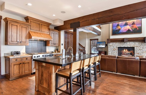 North Park City Cottage | Plan a Festive Visit in Park City! Slope-side Cottage, Silver Star #47, with Mountain Views