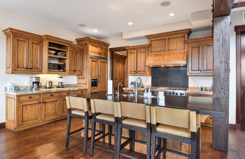 North Park City Cottage | Plan a Festive Visit in Park City! Slope-side Cottage, Silver Star #47, with Mountain Views