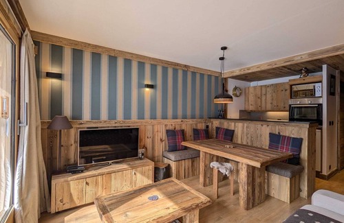 Meribel Centre Apartment | Plan du Moulin 21 nice renovated apartment in Meribel centre