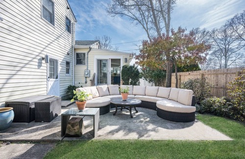 Hampton Bays House | Plan your getaway this summer…minutes from the ocean!