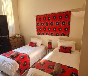 Lopes Bed & Breakfast | Planet Scuba Bed and Breakfast
