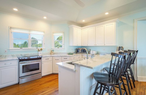 Plantation House | PLANTATION HOME - Gulf views, Big Private Pool, Quick Walk to Beach