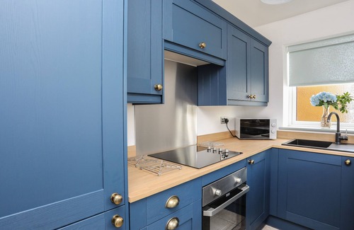 Ty Croes Cottage | PLAS BACH, pet friendly, country holiday cottage in Aberffraw