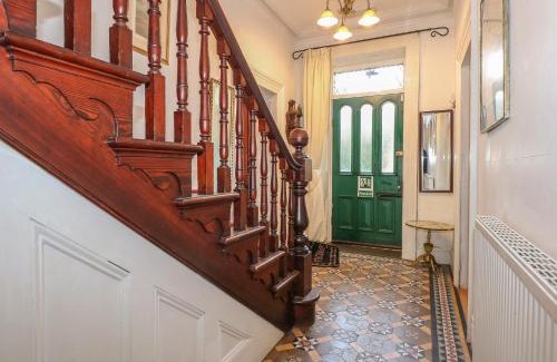 Nantlle House | Plas Dorothea