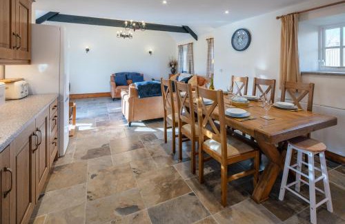 Crymych House | Plas Drygarn Ty Coch Crymych