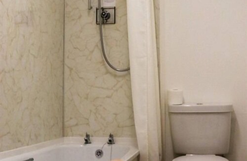 Criccieth Bed & Breakfast | Plas Isa Hotel