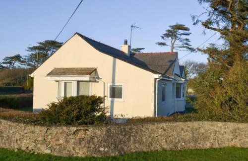 Ty Croes House | Plas Lodge