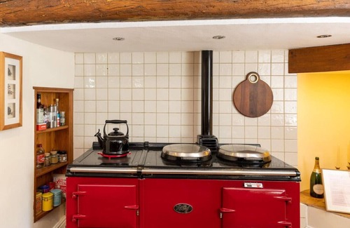 Garn Fadryn House | Plas Newydd with Swimming Pool