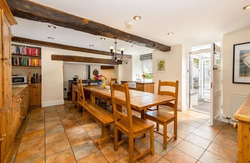 Garn Fadryn House | Plas Newydd with Swimming Pool