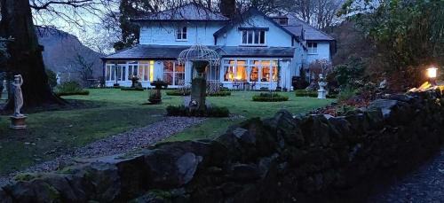 Tremadog Bed & Breakfast | Plas Tan-Yr-Allt Historic Country House B&B