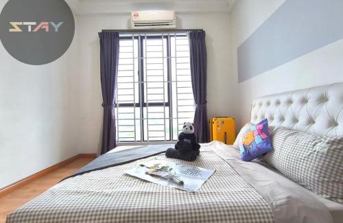 Taman Bukit Mewah Apartment | Platino Warm and Stylish 10Pax Netflix By STAY