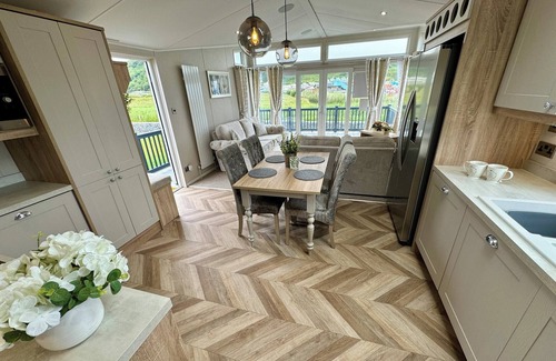 Aberystwyth House | Platinum 2 Bed Spa Slps 4 (Pet)