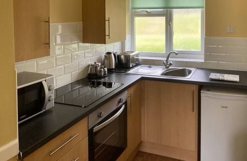 Brixham Ski Chalet | Platinum 3 Bedroom Chalet Sleeps 6