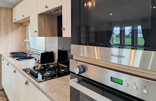 Helsey Ski Chalet | Platinum 4 berth Lodge