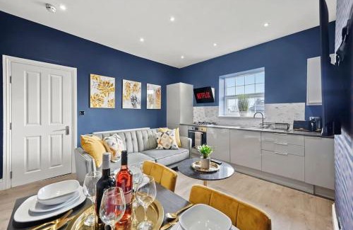 Gravesend Apartment | Platinum Grove Modern Flat