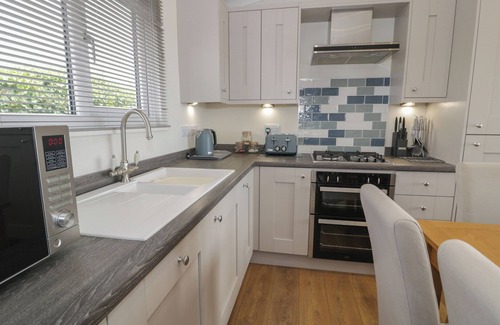 Talybont Cottage | PLATINUM LODGE (503), family friendly in Dyffryn Ardudwy